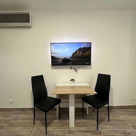 Superbe Appartement A 15 Min De Lyon Saint-Fons エクステリア 写真