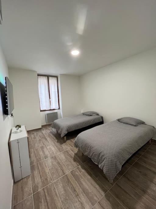 Superbe Appartement A 15 Min De Lyon Saint-Fons エクステリア 写真